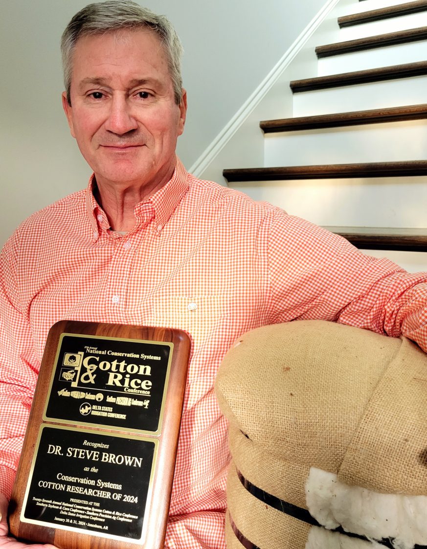 Brown Named 2024 Cotton Researcher Of The Year - Alabama Cooperative 